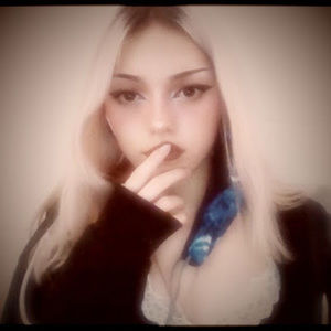 Meet your Posher, Mia